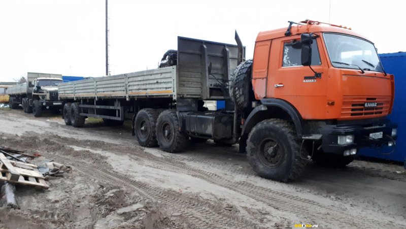 КАМАЗ-44108 седельный тягач