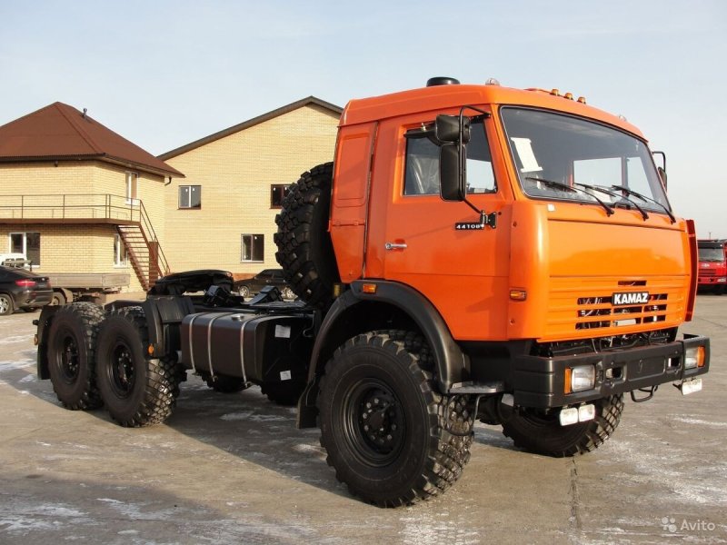КАМАЗ 44108