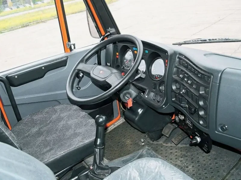 КАМАЗ 65115 новый салон кабины