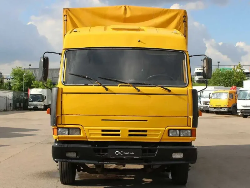 Грузовик КАМАЗ 4308