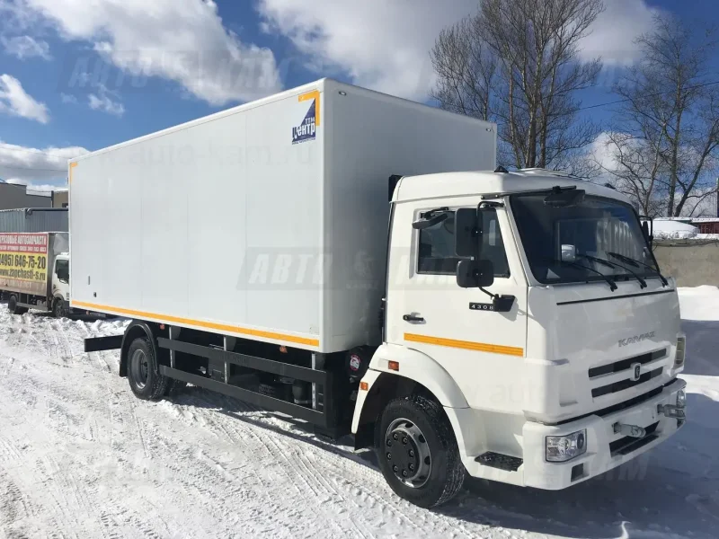 КАМАЗ промтоварный фургон
