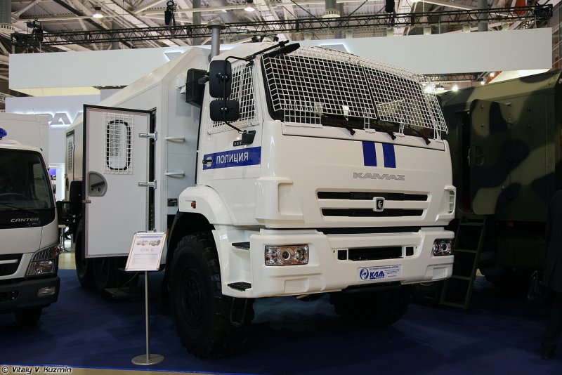 КАМАЗ 5350 полиция