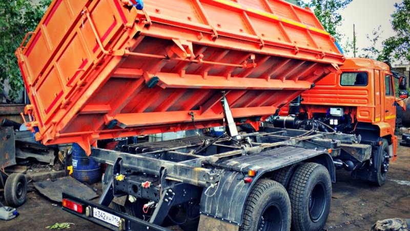 КАМАЗ 65115 самосвал сельхозник
