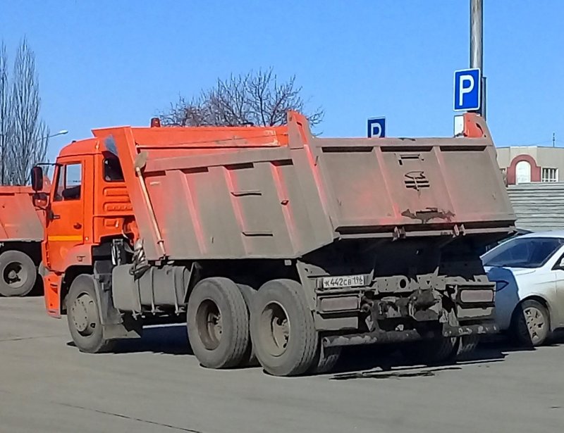 КАМАЗ 65115 самосвал военный