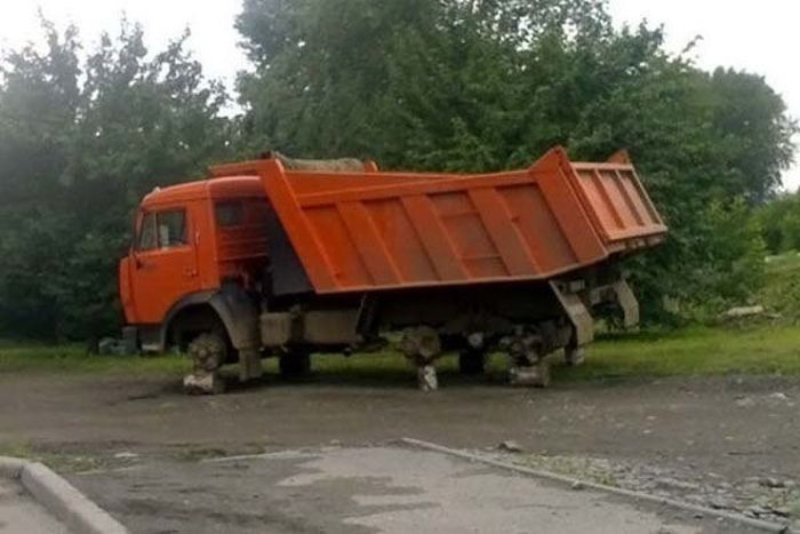 Грузовик прикол