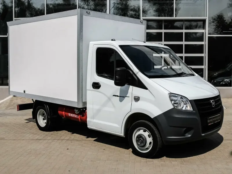 ГАЗ 3302 изотермический фургон сзади