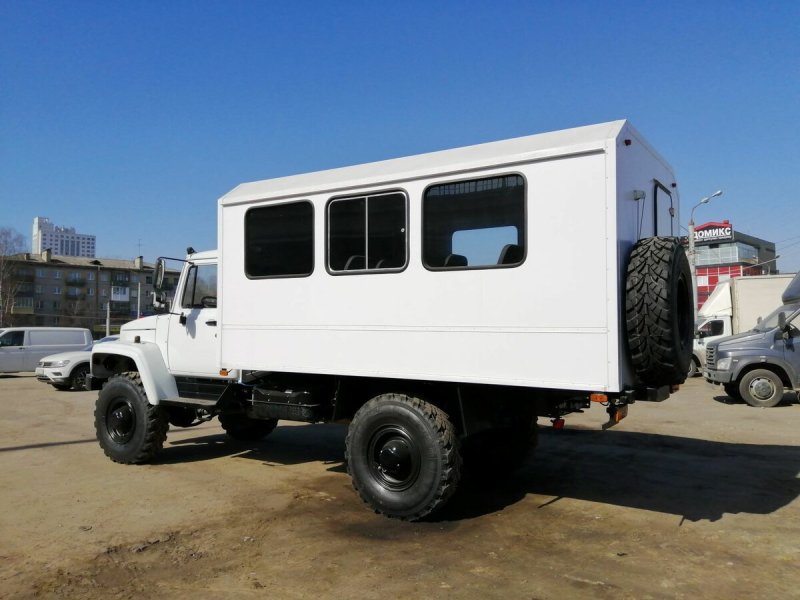 Вахтовый автобус ГАЗ 33088