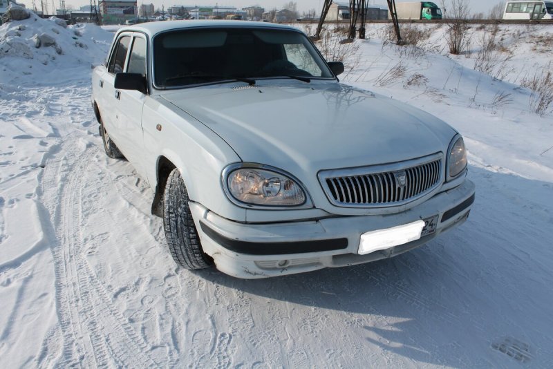 Машина Волга ГАЗ 31105