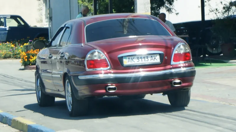 ГАЗ 3111 И 31105