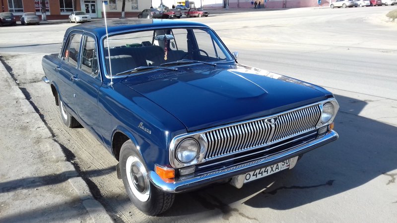 ГАЗ 24 голубая