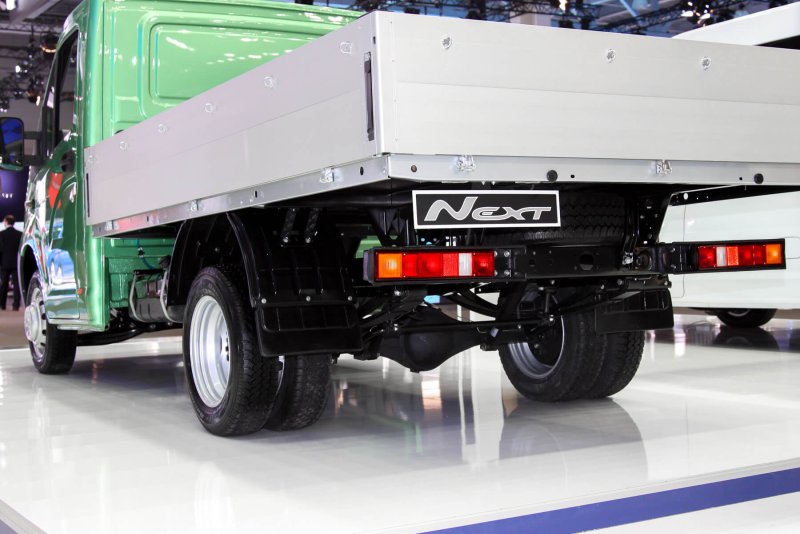 Изотермический фургон Газель next сзади