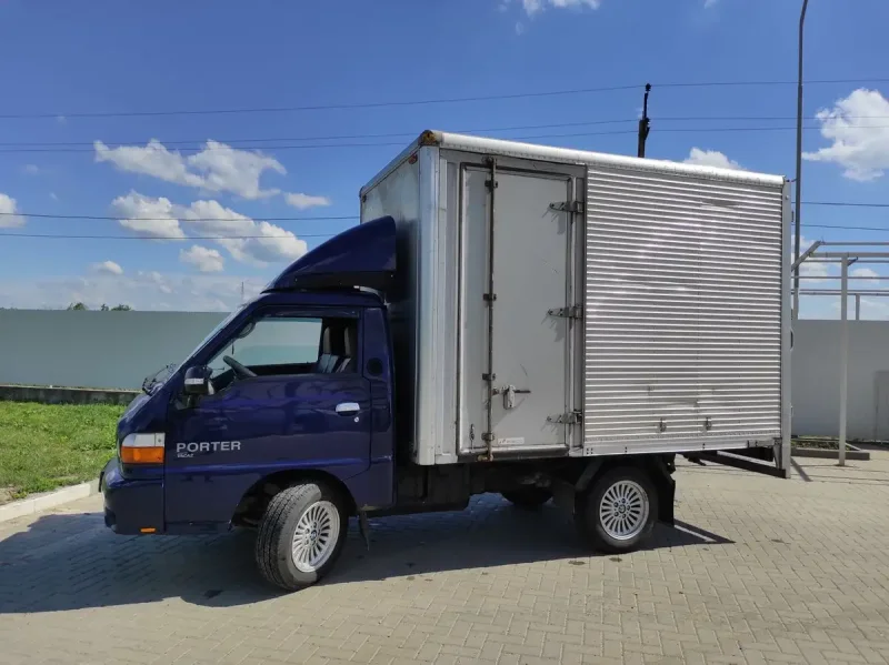 Чёрный, Hyundai Porter