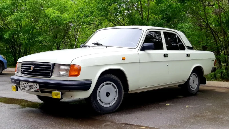 ГАЗ 31029 сбоку