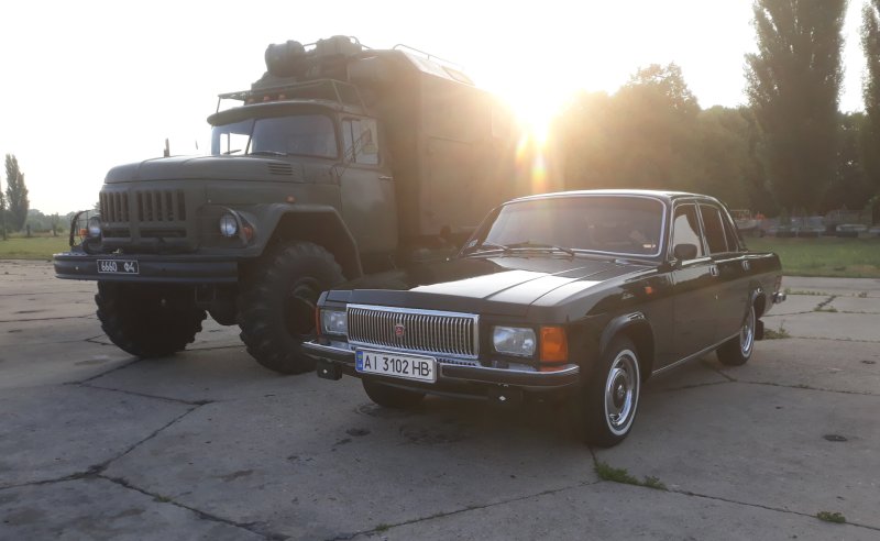 Волга. ГАЗ 24 10. Черная.