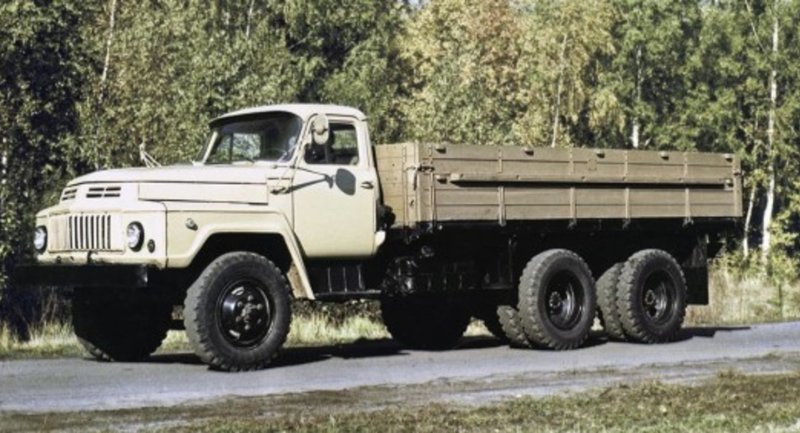 ГАЗ 3307 трехосный