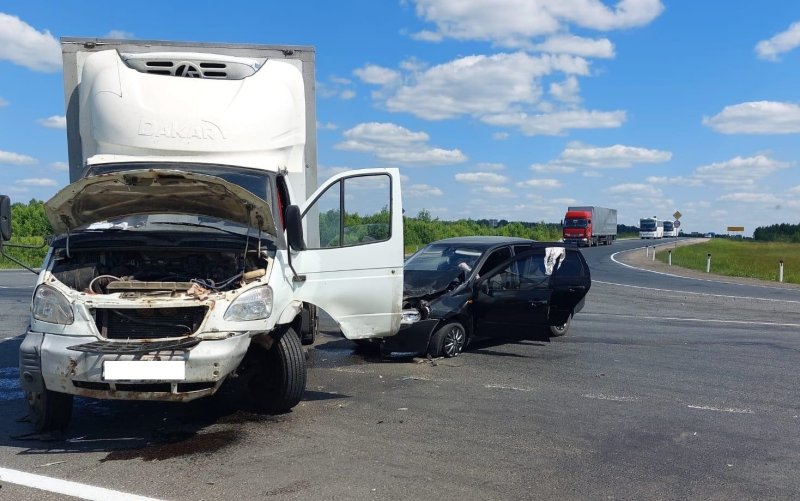 Разбитая Газель пассажирская