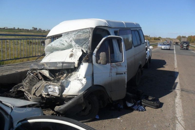 Разбитые машины Газель Некст