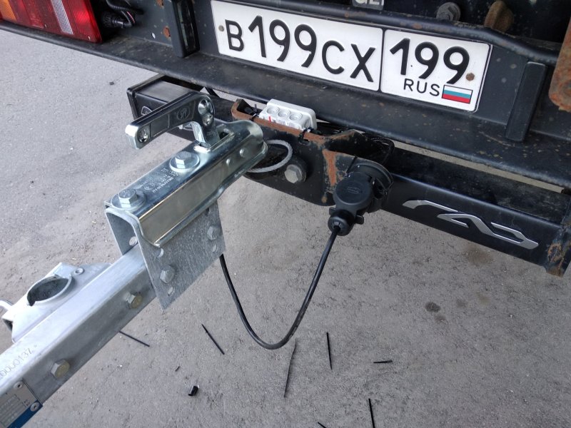 Фаркоп газон Некст