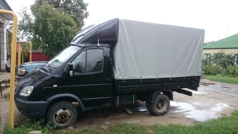 Газель 3302 в черном цвете