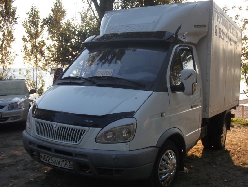 Козырёк в ГАЗ 3302