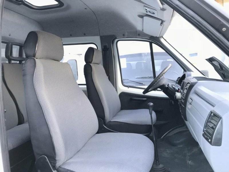ГАЗ 3302 салон