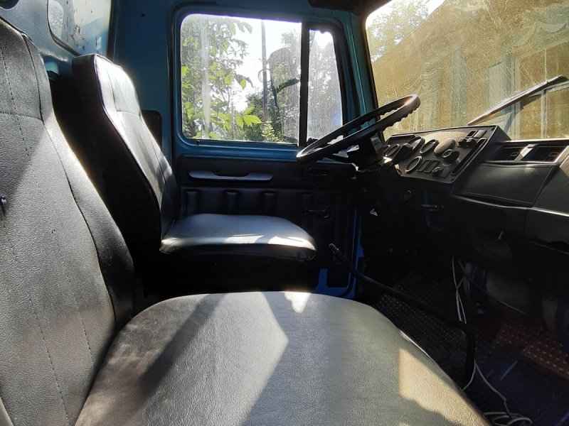 ГАЗ 3307 кабина внутри