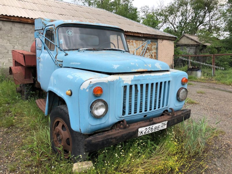 ГАЗ-26 автомобиль