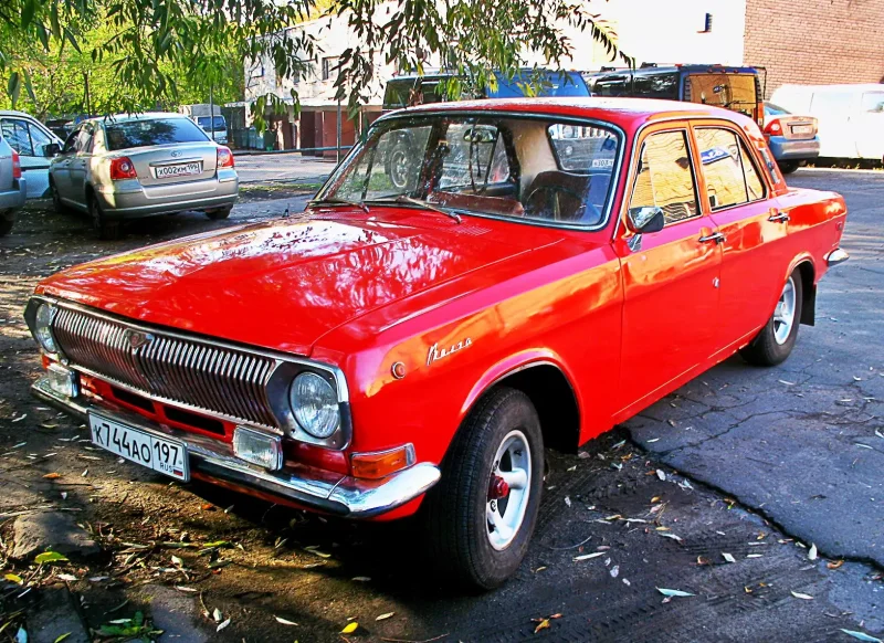 Волга ГАЗ 2410 красный металлик
