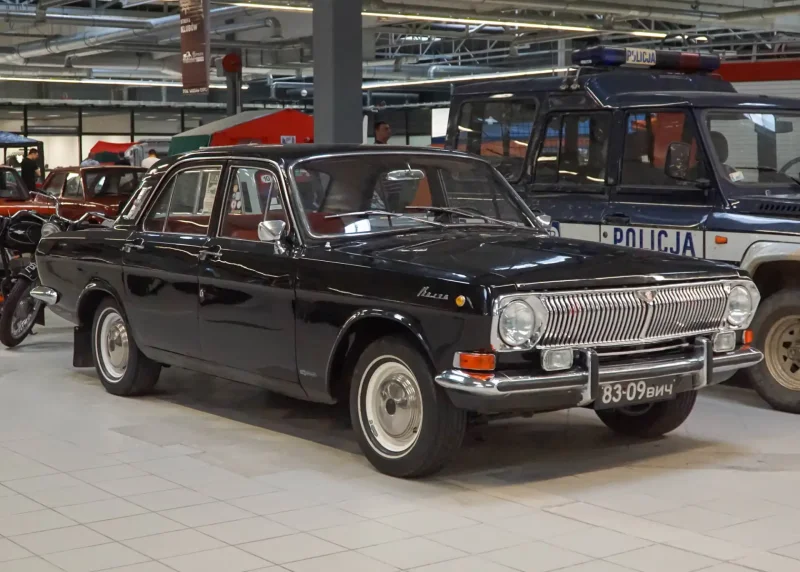 ГАЗ 2410 Волга красная