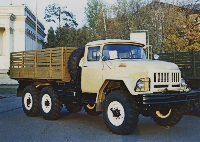 ЗИЛ 131 тягач