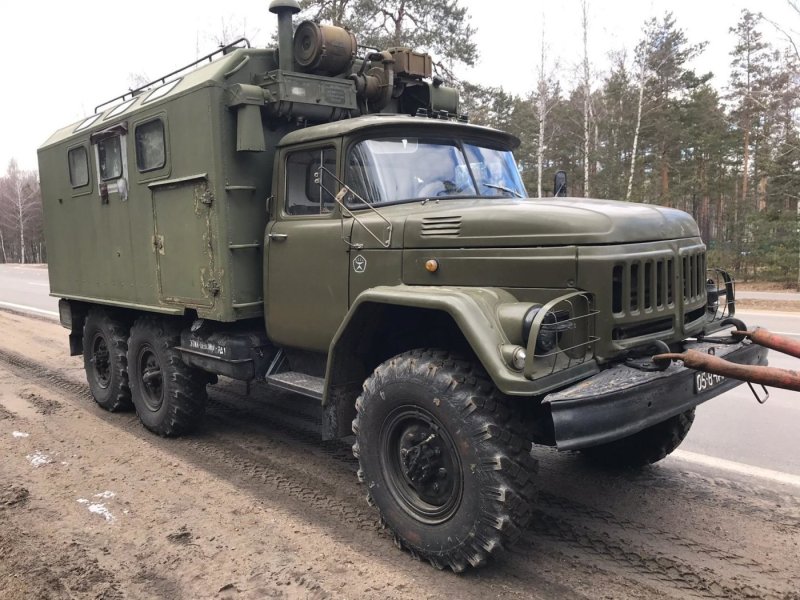 ЗИЛ 131 И Урал 4320