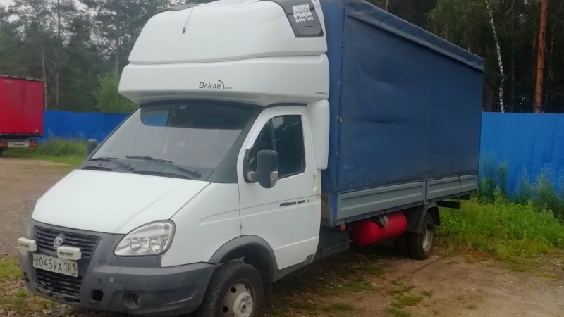 ГАЗ 3302 бортовой со спальником