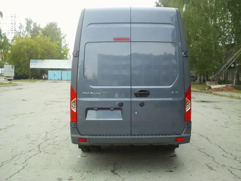 Газель next сзади