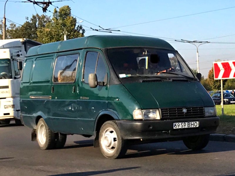ГАЗ-27057 цельнометаллический фургон