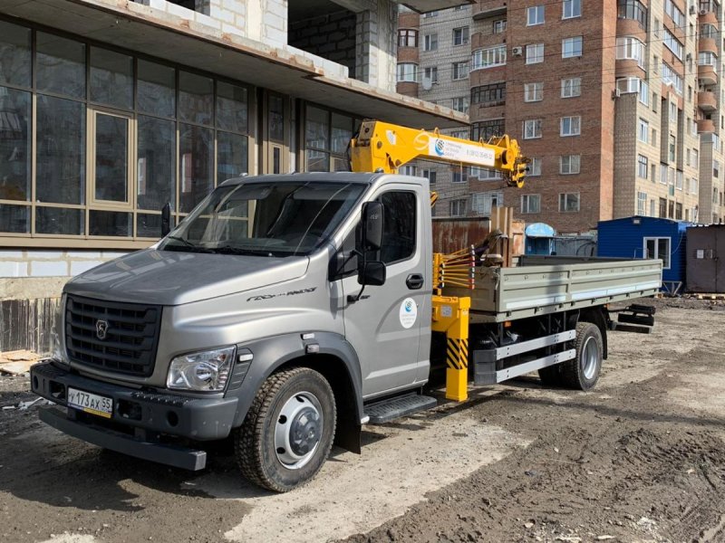 Бортовой газон Некст c42r33 с КМУ