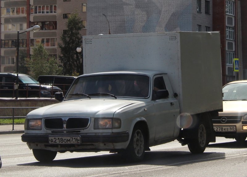 ГАЗ 17310 белый