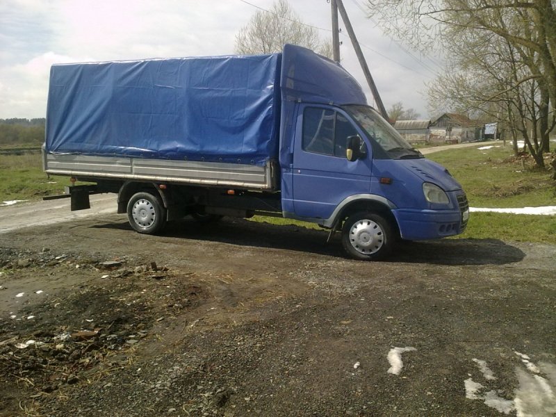 ГАЗ-330202 грузовой с бортовой