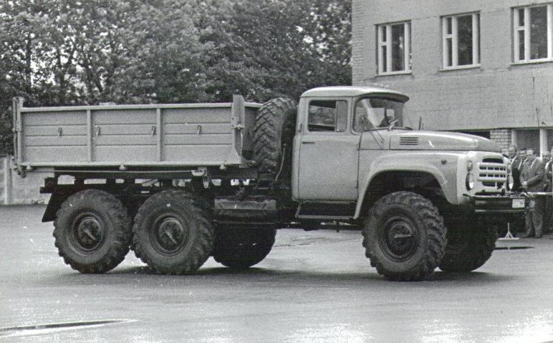 ЗИЛ 3301