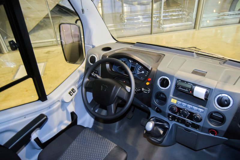 Отделка кузова Ford Transit