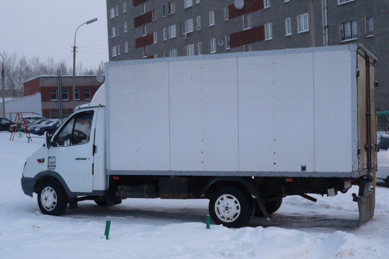 Газель с будкой 2 8 года
