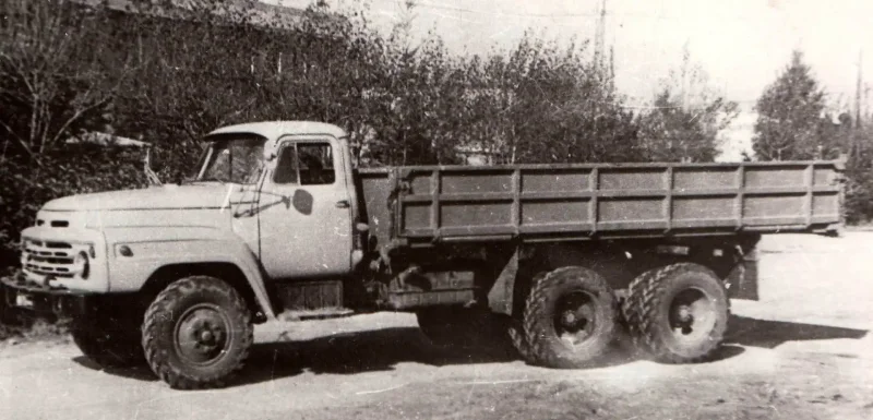 Грузовик ГАЗ 33