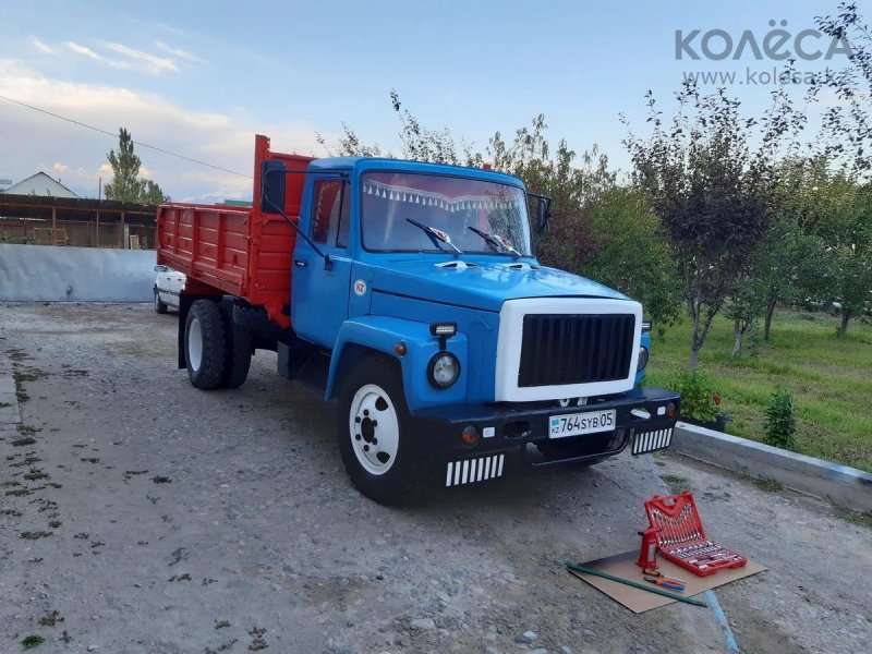 ГАЗ САЗ 3507 самосвал