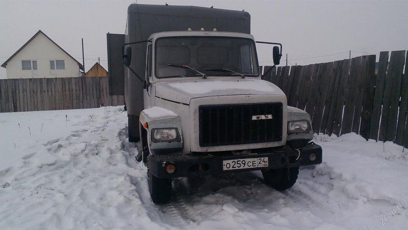 Грузовик ГАЗ 3307 самосвал