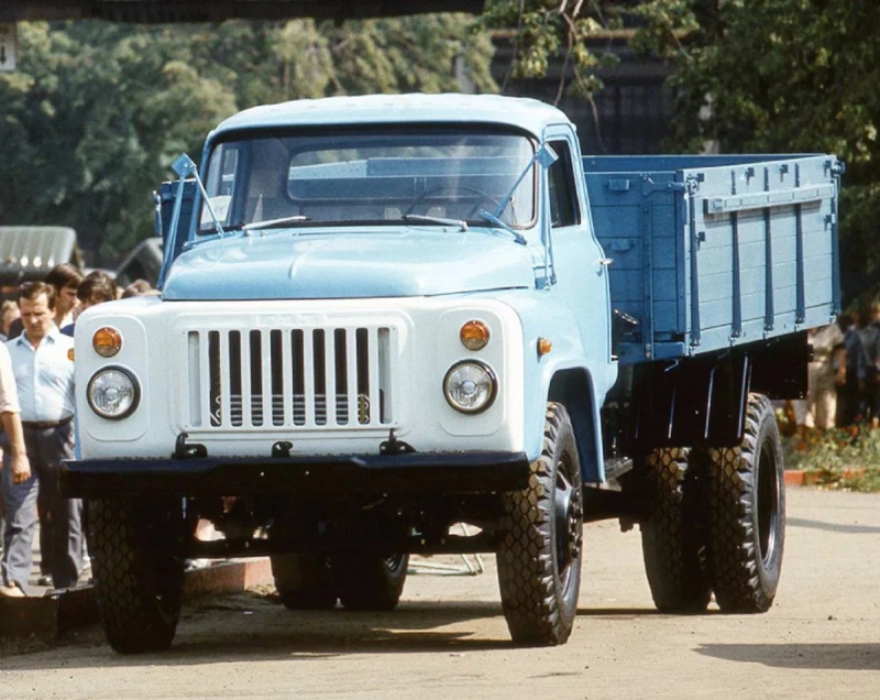 Грузовик ГАЗ 53-12