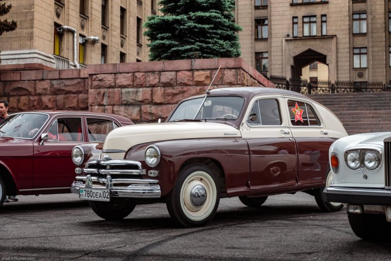 Автомобиль ГАЗ м20 победа