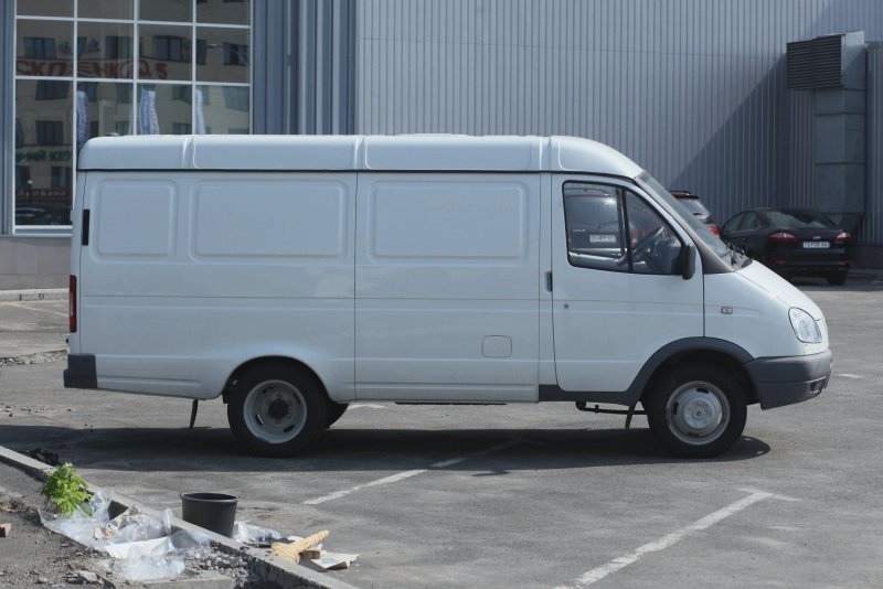 ГАЗ 2705 цельнометаллический фургон