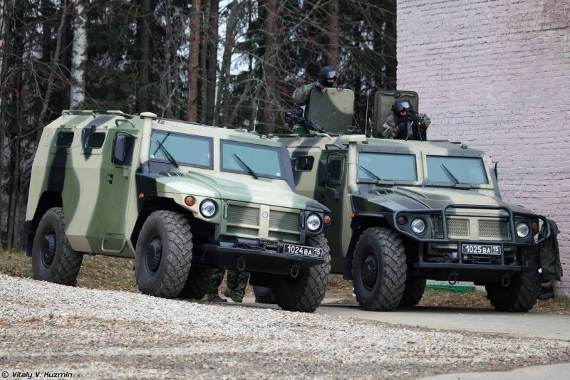 Внедорожник «тигр» (ГАЗ-2330)