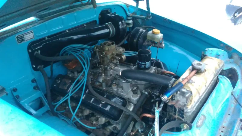 Подкапотное пространство ГАЗ 3308 дизель