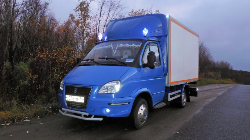 Газель цельнометаллическая (ГАЗ 2705)