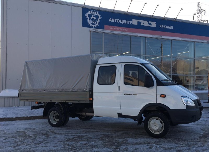 Машина ГАЗ 330232